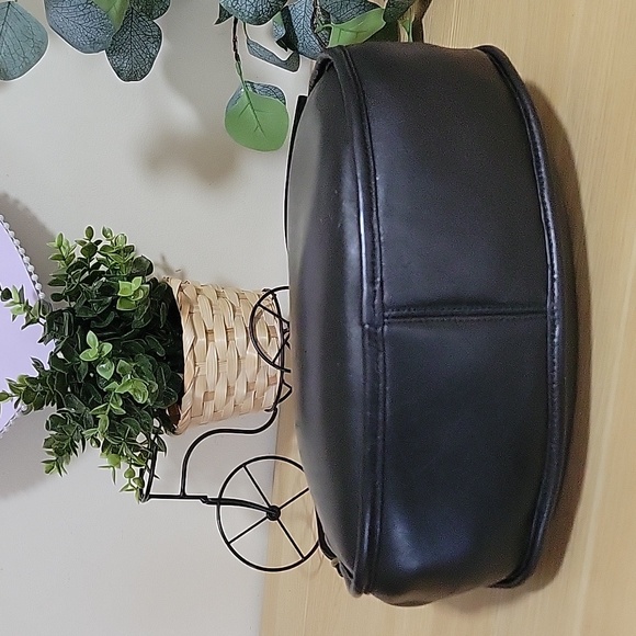 CoachVintageBecketZipBlackLeatherCrossbody9920USABAG - Picture 10 of 17